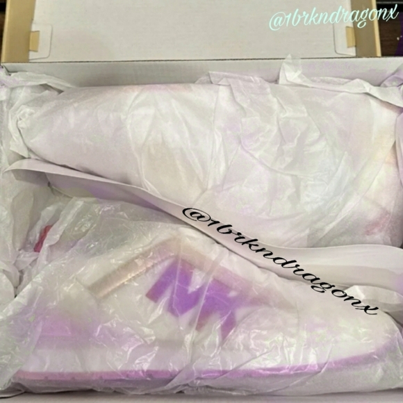 Michael Kors Sneakers Kicks Trainers BNIOB Daisy Silver White Trainer Gym Run - Picture 12 of 16